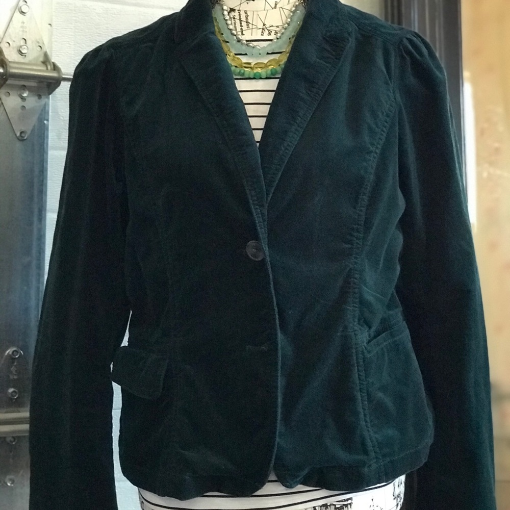 Emerald velvet blazer
